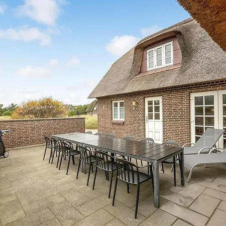 Adia Holiday home *