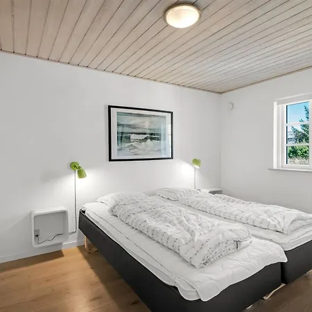 Holiday home Adia - 300m From The Sea By Interhome