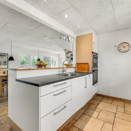 Semesterbostad Adia - 300m From The Sea By Interhome *