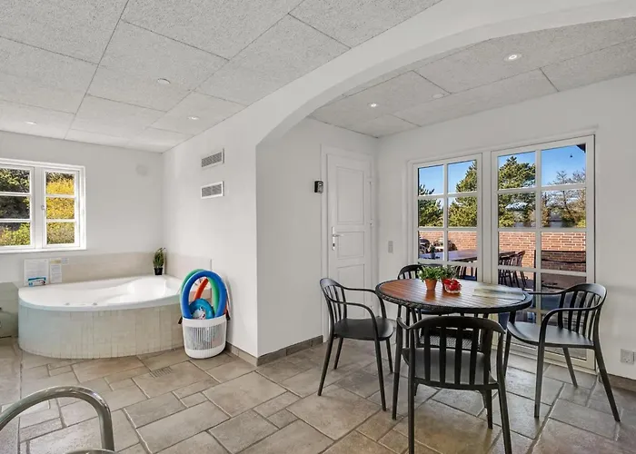 Holiday home Adia - 300m From The Sea By Interhome