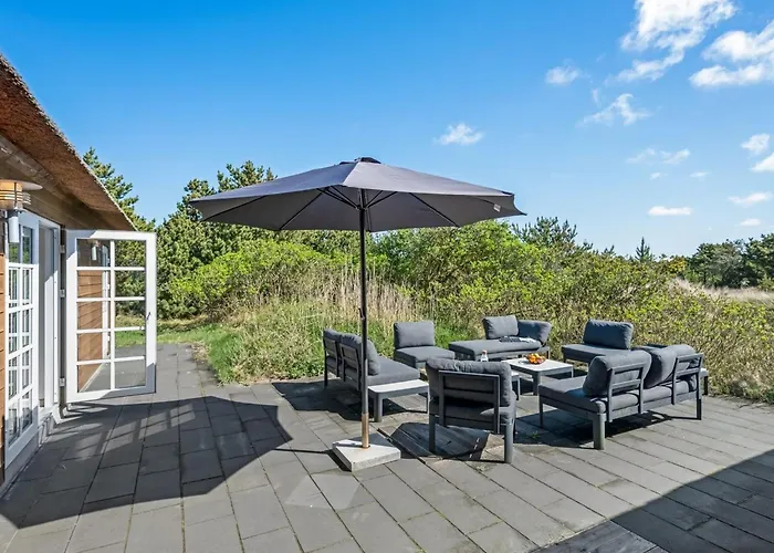 Adia - 300m From The Sea By Interhome